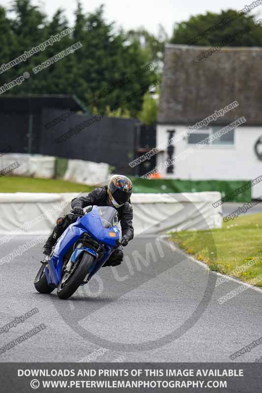 enduro digital images;event digital images;eventdigitalimages;mallory park;mallory park photographs;mallory park trackday;mallory park trackday photographs;no limits trackdays;peter wileman photography;racing digital images;trackday digital images;trackday photos